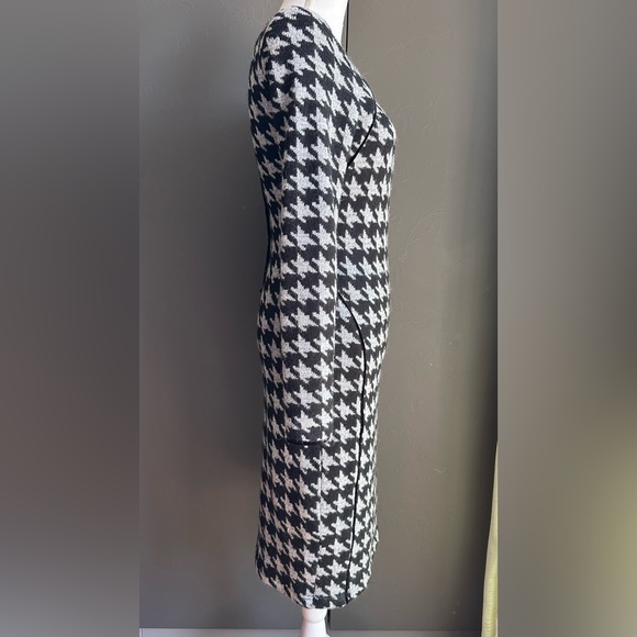 SOLD T’ameril Wool Dress - Picture 3 of 11